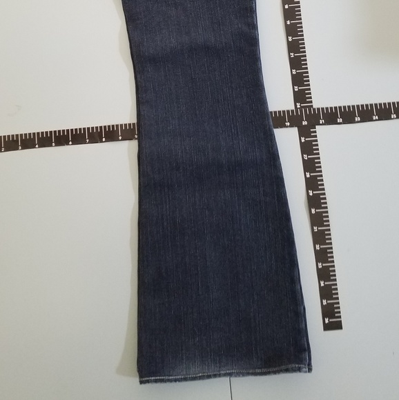 Denim - Picture 4 of 8